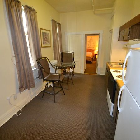 Perfect Stay Inn & Suites Blair Esterno foto