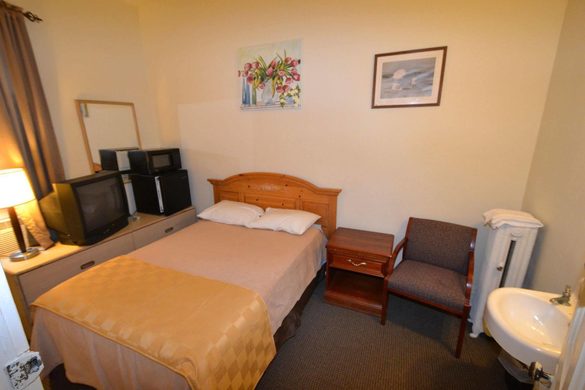 Perfect Stay Inn & Suites Blair Esterno foto