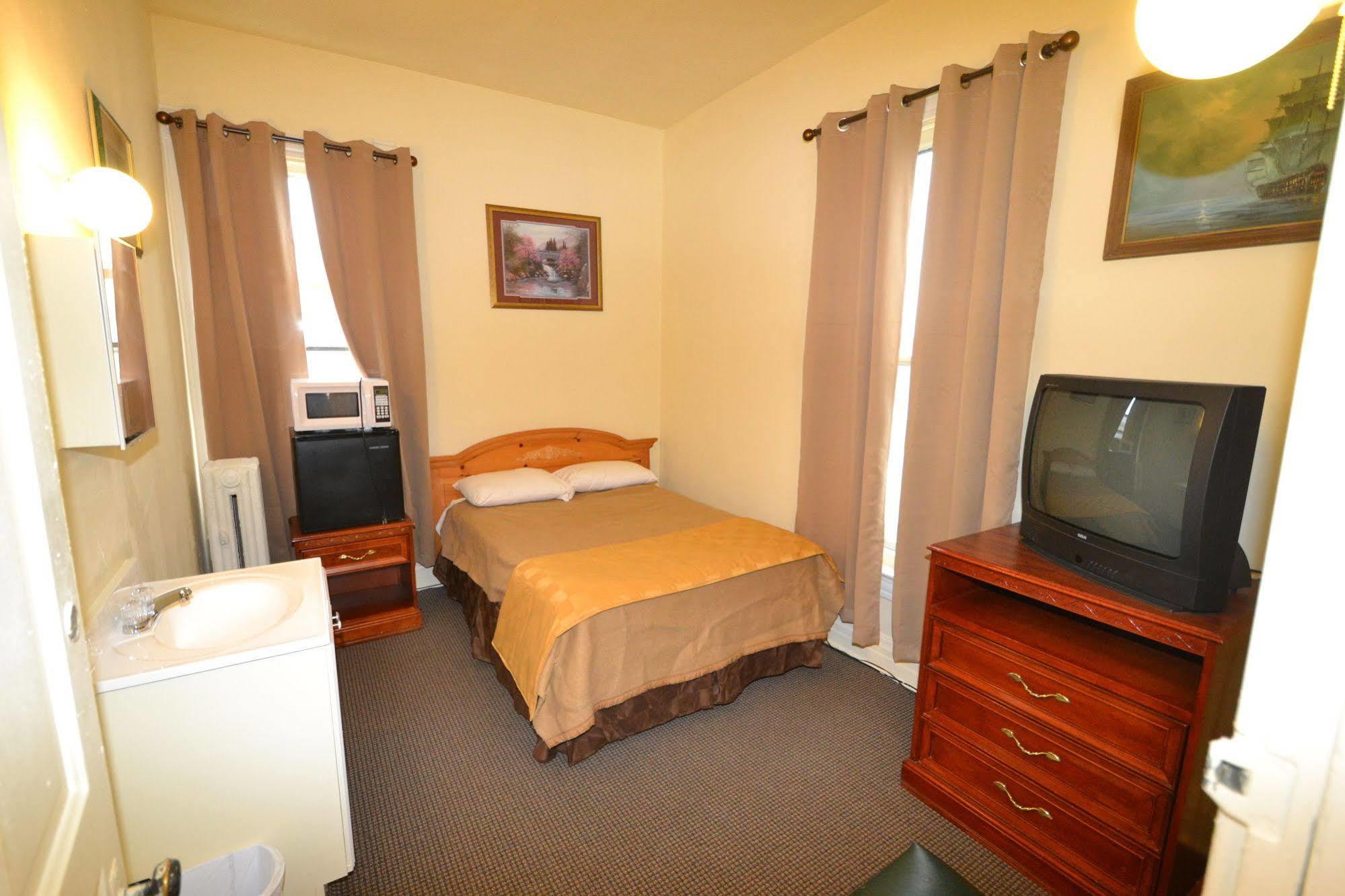 Perfect Stay Inn & Suites Blair Esterno foto